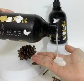 Saikachi Herbal Hair Shampoo