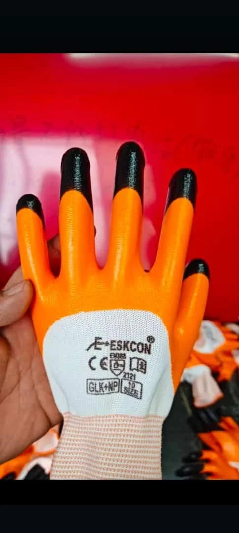 Durable Nitrile Safety Gloves